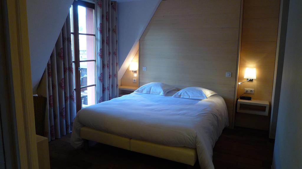 Hotel Winzenberg Blienschwiller Ruang foto