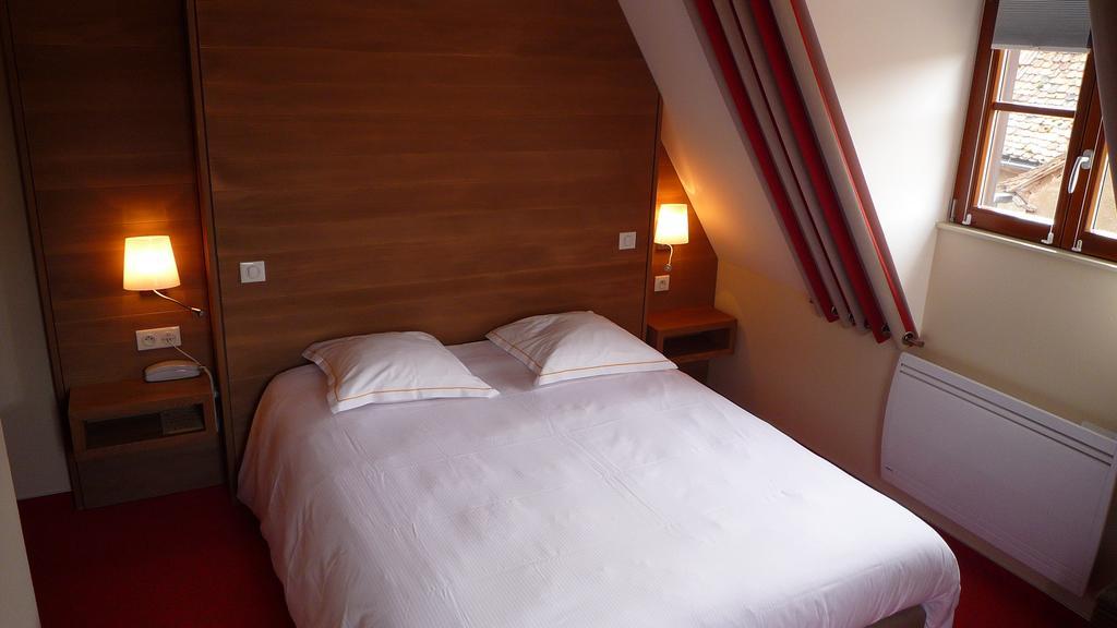 Hotel Winzenberg Blienschwiller Ruang foto